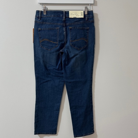 Sonoma Women's Straight Leg Jeans in Dark Blue Wash Size 4P - Picture 3 of 9